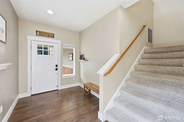 6110 Lakemont Lane, Bremerton, WA 98312
