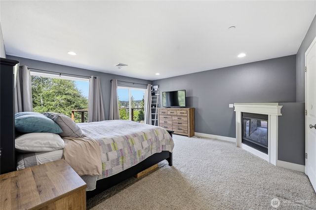 6110 Lakemont Lane, Bremerton, WA 98312