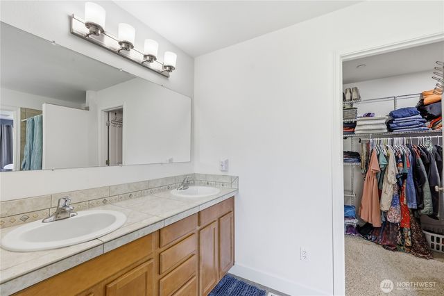 6110 Lakemont Lane, Bremerton, WA 98312