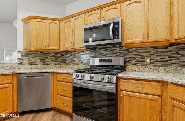 12917 FIRE FIGHTER Drive, El Paso, TX 79938