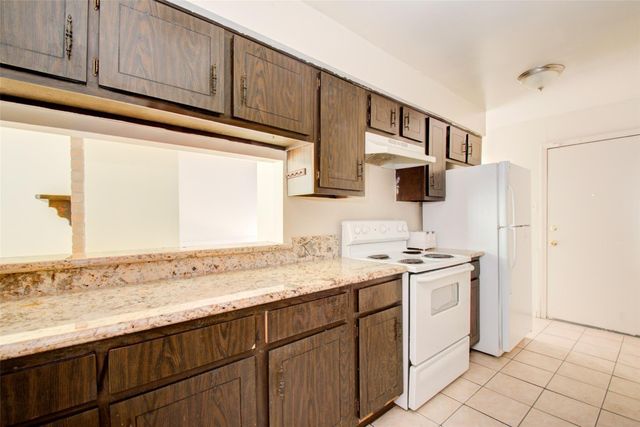 4124 Belle Park Drive E, Houston, TX 77072