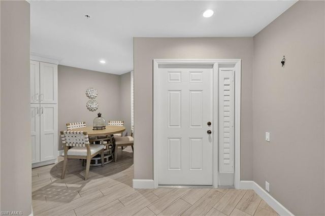 9110 Southmont CV 101, Fort Myers, FL 33908