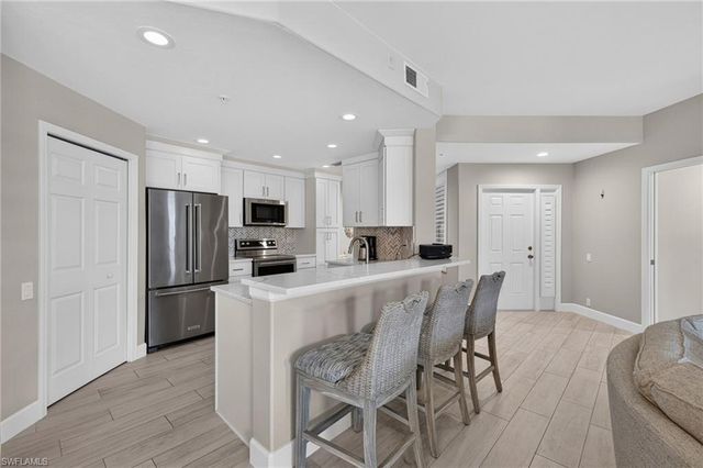 9110 Southmont CV 101, Fort Myers, FL 33908