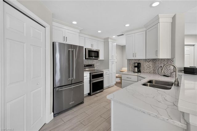 9110 Southmont CV 101, Fort Myers, FL 33908