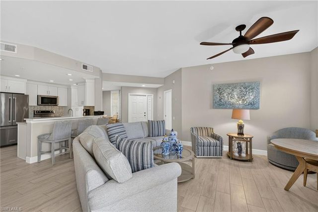 9110 Southmont CV 101, Fort Myers, FL 33908
