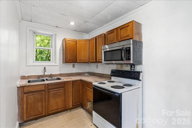 193 Duckworth Avenue, Brevard, NC 28712