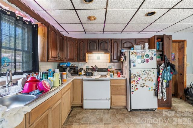 193 Duckworth Avenue, Brevard, NC 28712