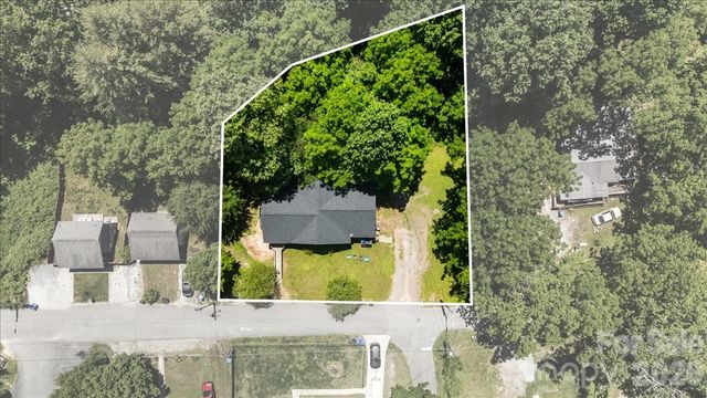 193 Duckworth Avenue, Brevard, NC 28712
