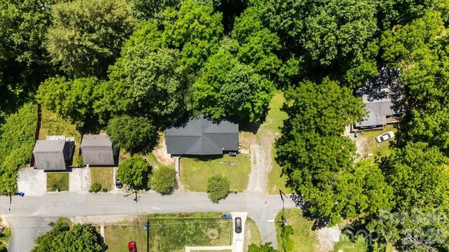 193 Duckworth Avenue, Brevard, NC 28712