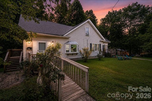 193 Duckworth Avenue, Brevard, NC 28712