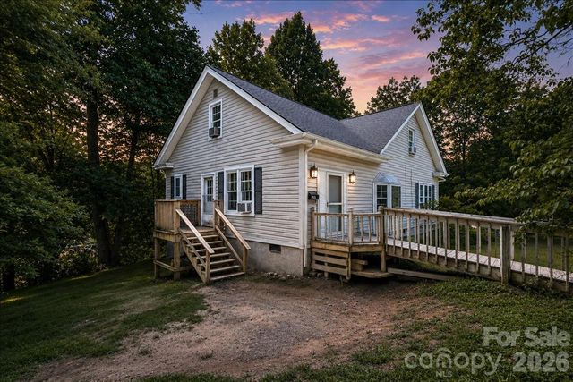 193 Duckworth Avenue, Brevard, NC 28712