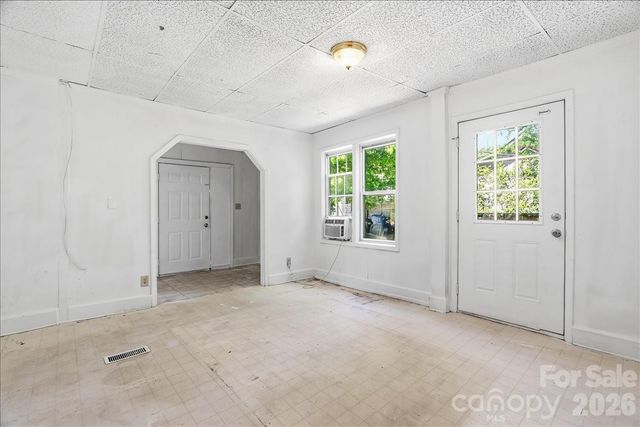 193 Duckworth Avenue, Brevard, NC 28712