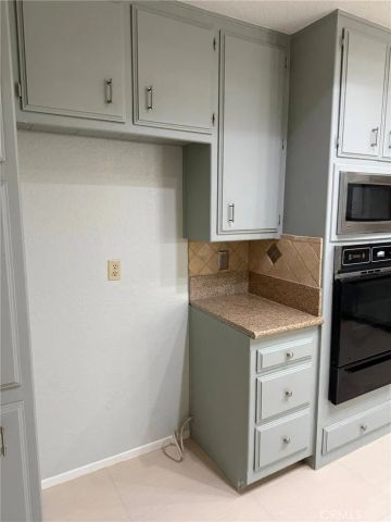 14040 Hopi Road, Apple Valley, CA 92307