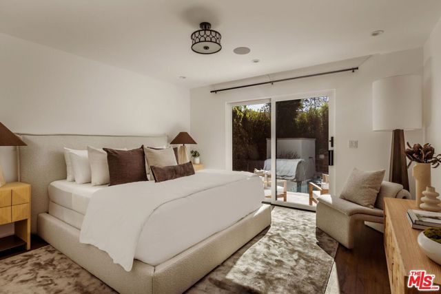 133 N La Jolla Avenue, Los Angeles, CA 90048