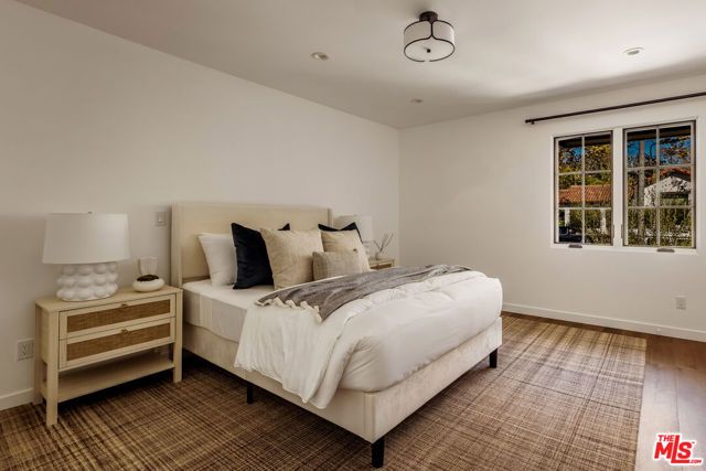 133 N La Jolla Avenue, Los Angeles, CA 90048