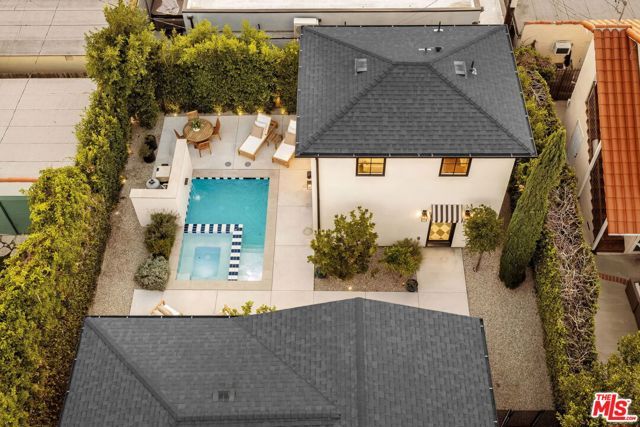 133 N La Jolla Avenue, Los Angeles, CA 90048