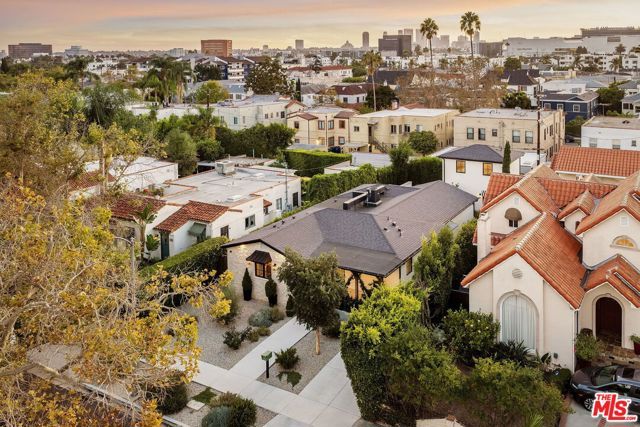 133 N La Jolla Avenue, Los Angeles, CA 90048