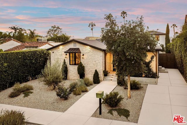 133 N La Jolla Avenue, Los Angeles, CA 90048