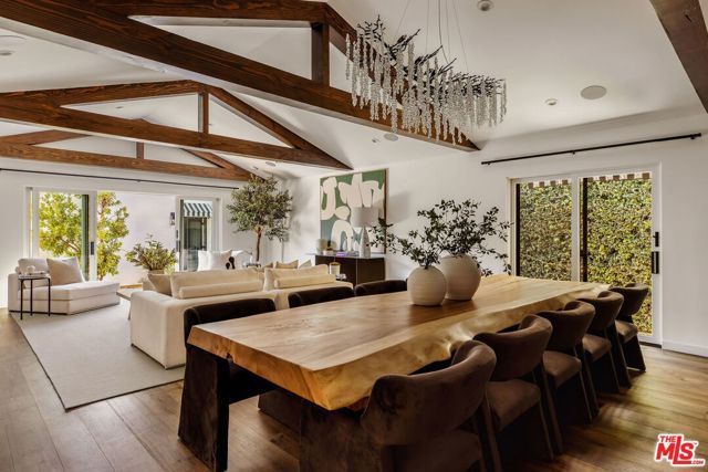 133 N La Jolla Avenue, Los Angeles, CA 90048