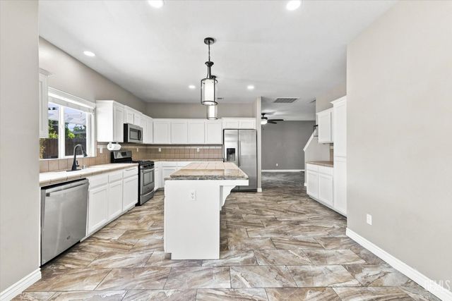 11602 Reagan Road, Bakersfield, CA 93312