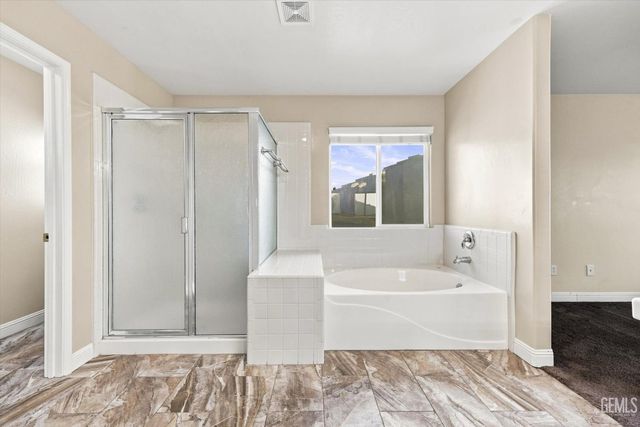 11602 Reagan Road, Bakersfield, CA 93312