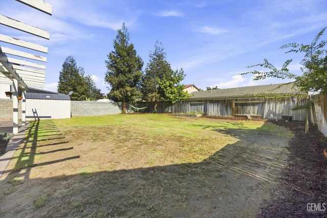 11602 Reagan Road, Bakersfield, CA 93312