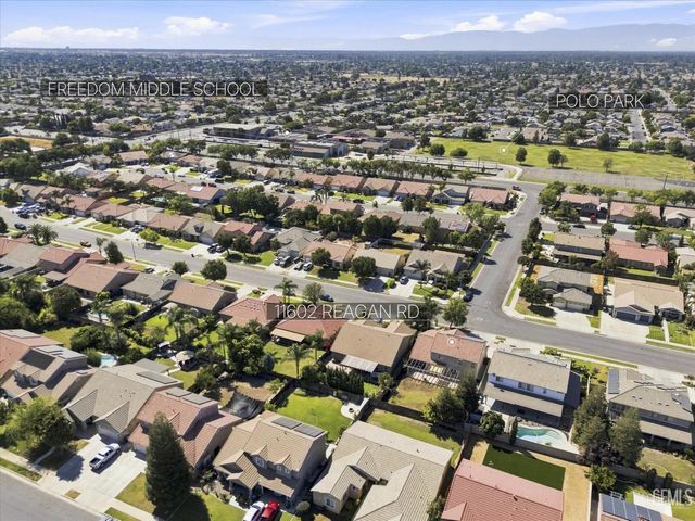 11602 Reagan Road, Bakersfield, CA 93312