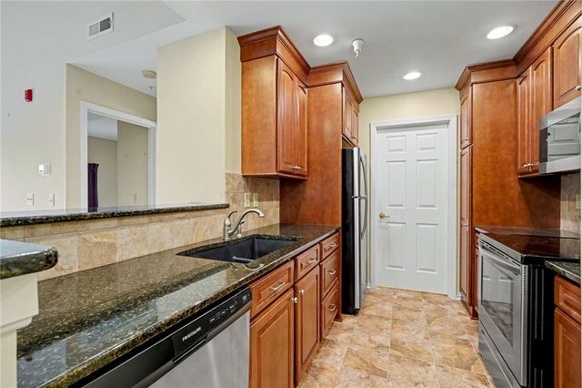 3170 E Stroop Road 304, Kettering, OH 45440