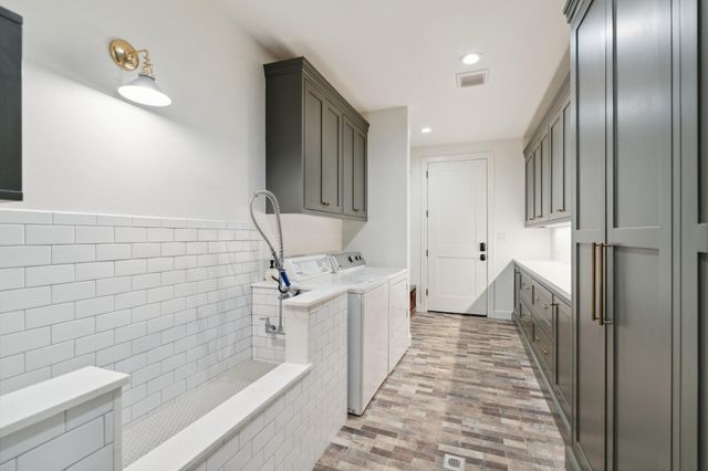 4052 Kuykendall, Bellville, TX 77418