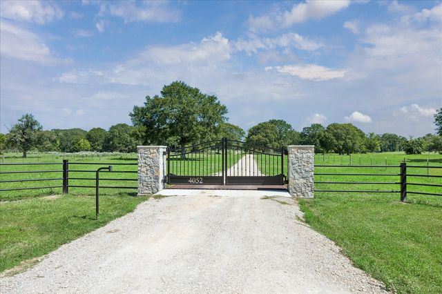 4052 Kuykendall, Bellville, TX 77418