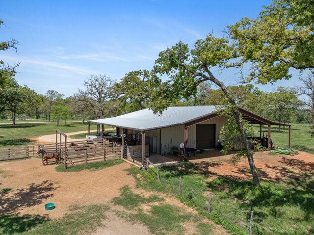 4052 Kuykendall, Bellville, TX 77418
