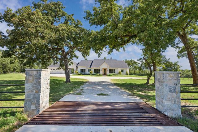 4052 Kuykendall, Bellville, TX 77418