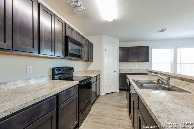 10427 Clearwater Way, San Antonio, TX 78223