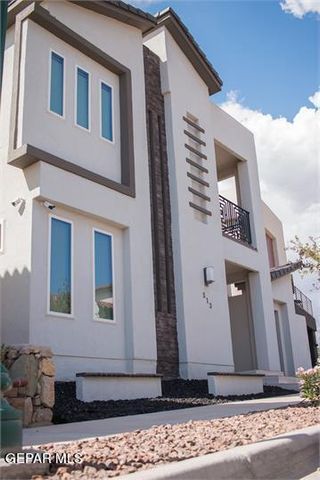 513 S FESTIVAL Drive, El Paso, TX 79912