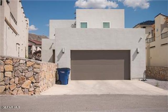 513 S FESTIVAL Drive, El Paso, TX 79912