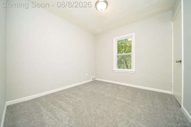 24300 Simmons Avenue, Southfield, MI 48033