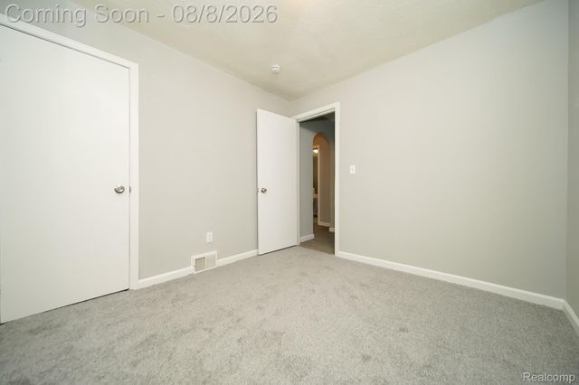 24300 Simmons Avenue, Southfield, MI 48033
