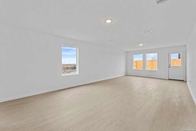 10016 Besson Blvd, Converse, TX 78109