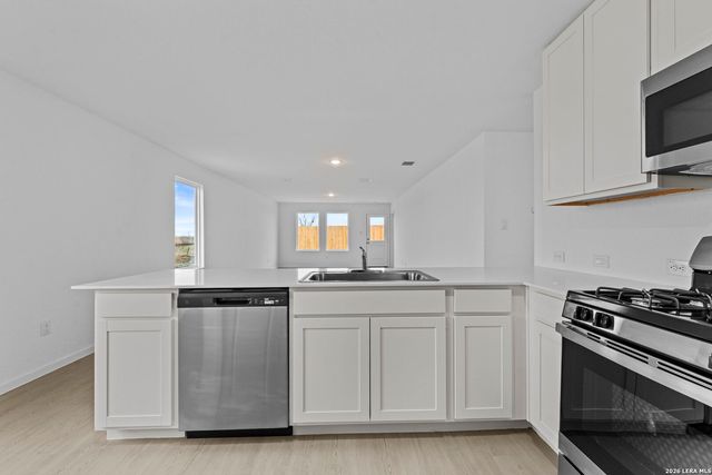 10016 Besson Blvd, Converse, TX 78109