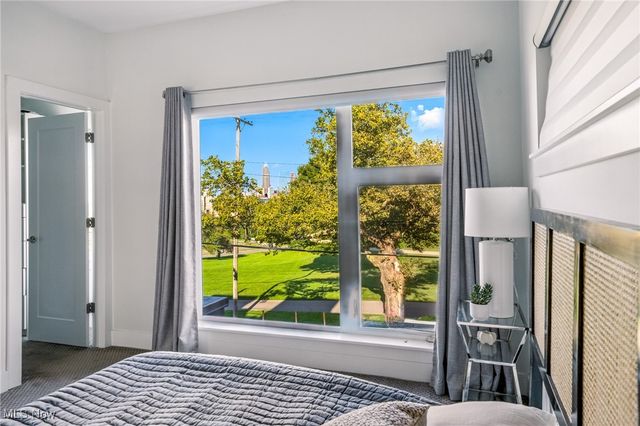 1248 W 58th Street 22, Cleveland, OH 44102