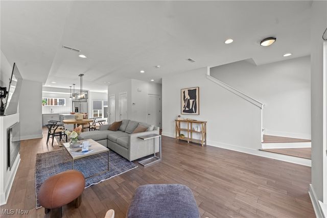 1248 W 58th Street 22, Cleveland, OH 44102