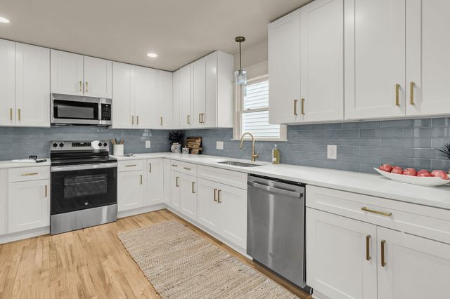 2142 Gulf Drive, Mount Pleasant, SC 29466
