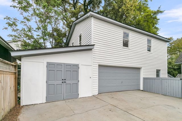 2142 Gulf Drive, Mount Pleasant, SC 29466