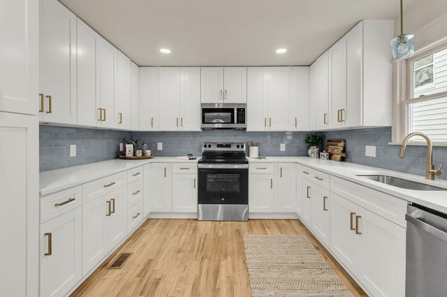2142 Gulf Drive, Mount Pleasant, SC 29466