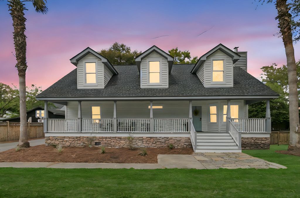 2142 Gulf Drive, Mount Pleasant, SC 29466