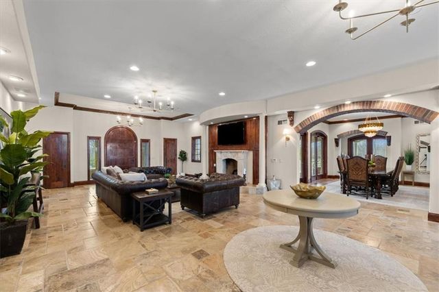 2343 N 600th Road, Edgerton, KS 66021