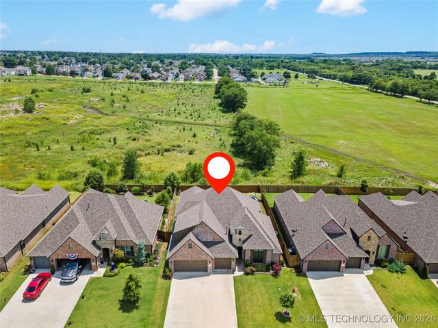 2509 E Northampton Street, Broken Arrow, OK 74014