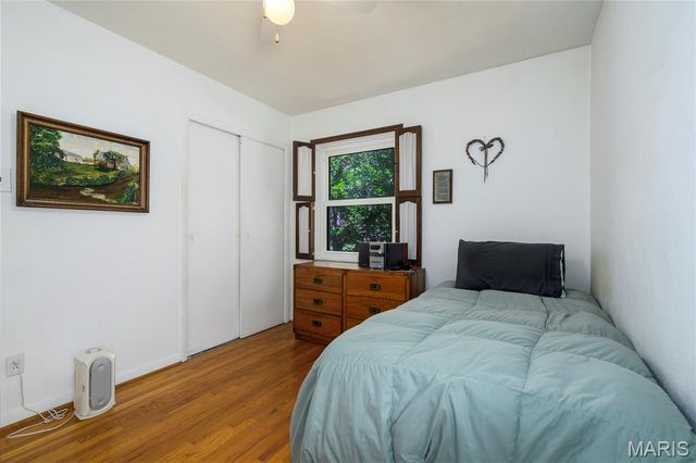 9903 Kenyon Court, St Louis, MO 63119