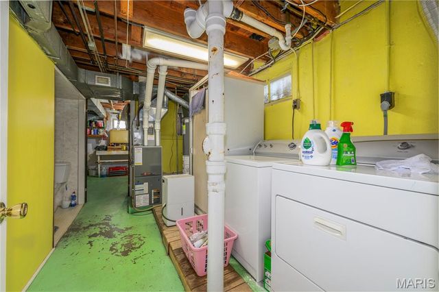 9903 Kenyon Court, St Louis, MO 63119