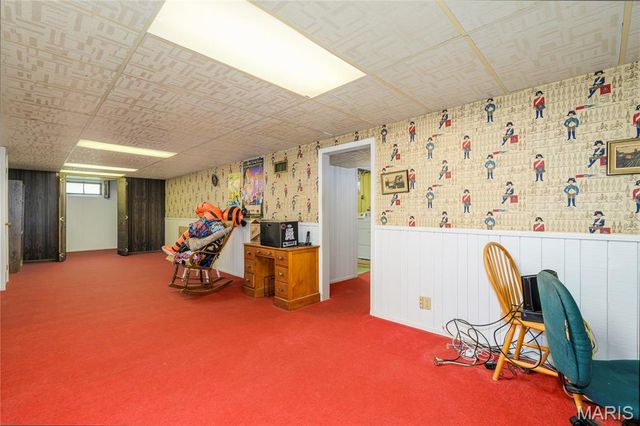 9903 Kenyon Court, St Louis, MO 63119